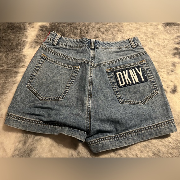 Vintage DKNY Denim High Wasted Shorts 4 - Picture 6 of 8